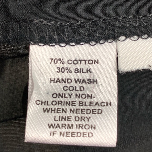 Ann Taylor LOFT Blouse. Size S - Picture 8 of 8